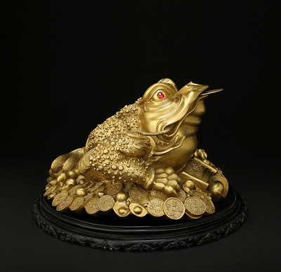 金铜生辉 金蟾招财摆件与金属工艺品的定制之选